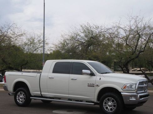Used 2017 RAM 2500 Laramie w/ Convenience Group image 4
