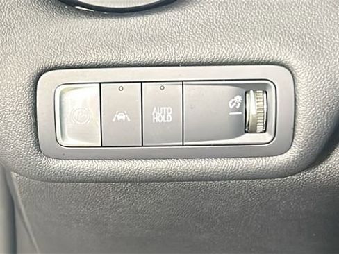 Used 2024 Chevrolet Blazer EV LT AWD/4WD image 20