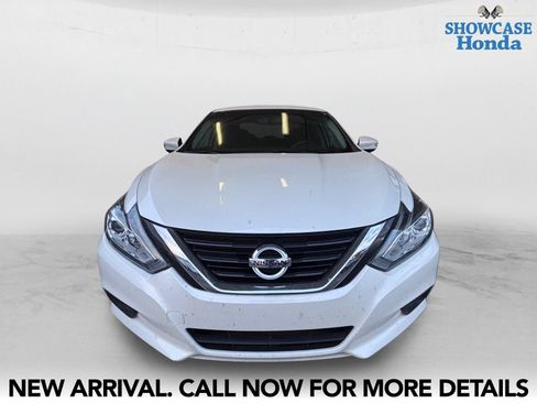 Used 2018 Nissan Altima 2.5 SV w/ 2.5 SV Technology Package FWD image 9
