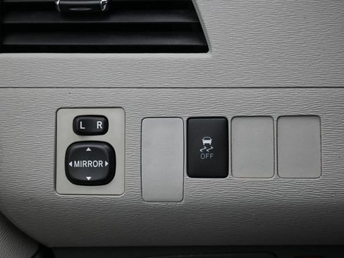 Used 2012 Toyota Sienna LE w/ Towing Pkg image 20