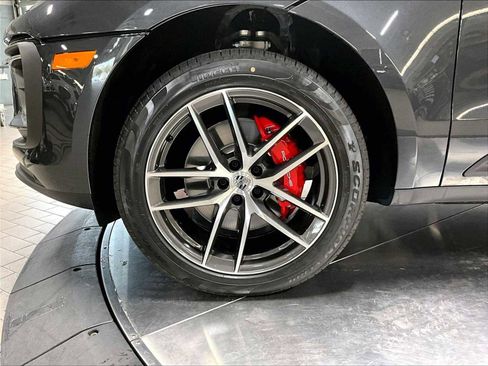 New 2026 Porsche Macan S image 11