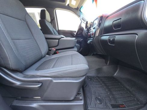 Used 2021 Chevrolet Silverado 1500 LT image 17