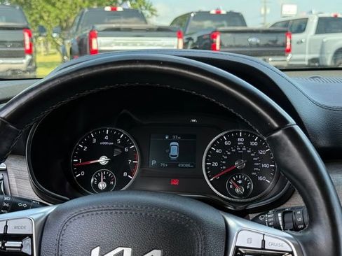 Used 2022 Kia Telluride EX w/ Towing Package AWD/4WD image 9
