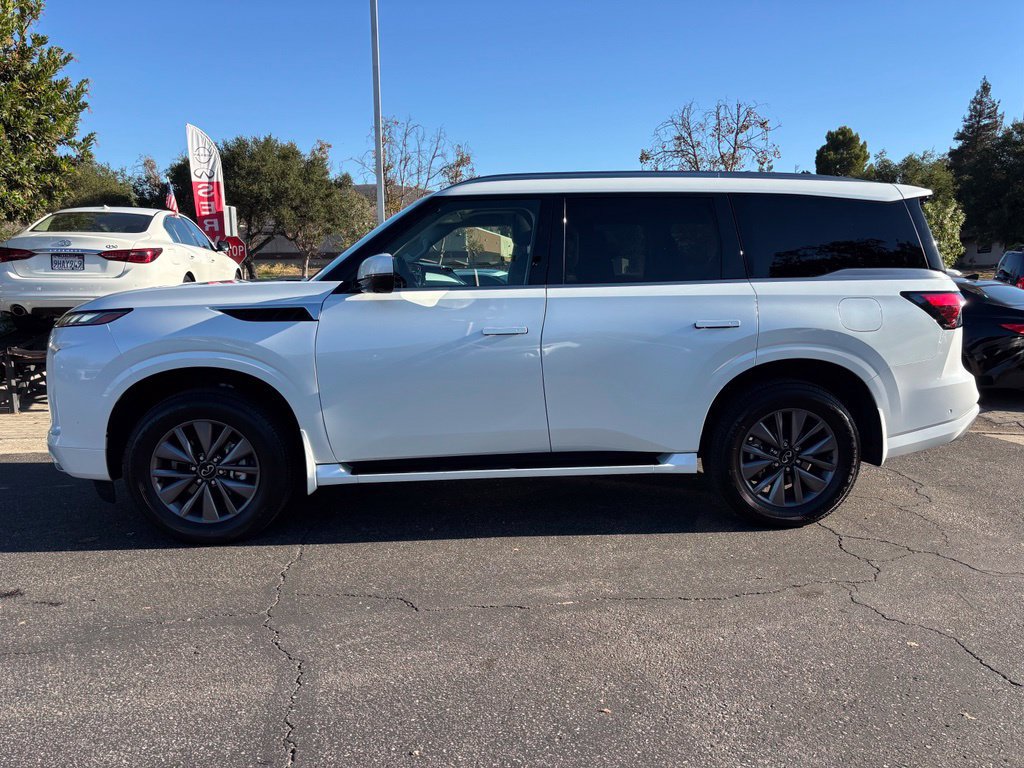Certified 2026 INFINITI QX80 Pure w/ Cargo Package AWD/4WD image 7