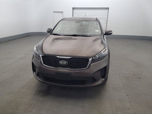 Used 2019 Kia Sorento FWD image 14