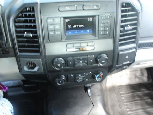 Used 2018 Ford F150 XL RWD image 14