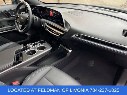 Used 2024 Cadillac Lyriq Sport image 29