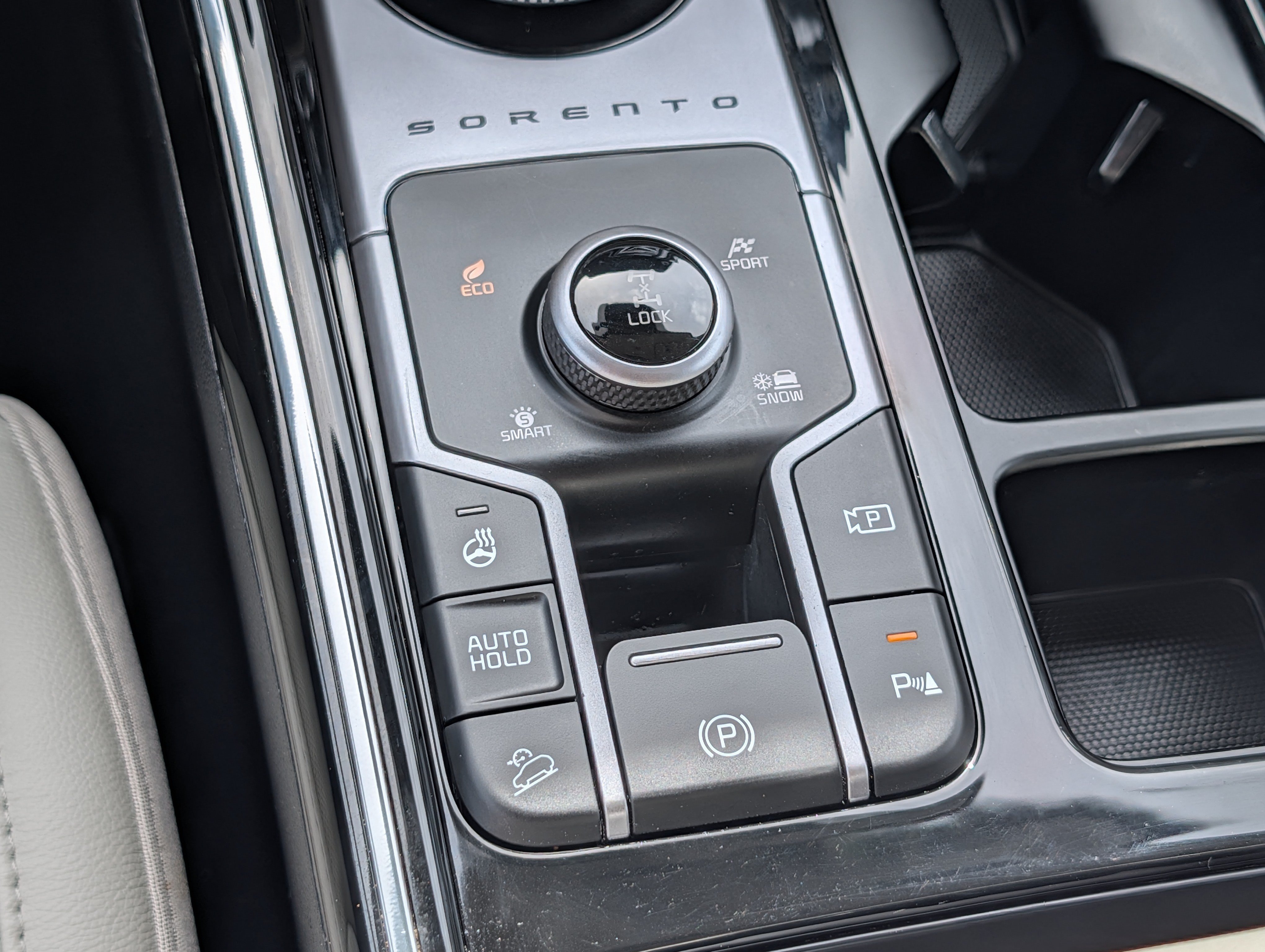 Certified 2023 Kia Sorento SX Prestige AWD/4WD image 32