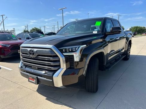 Certified 2025 Toyota Tundra Limited AWD/4WD image 9