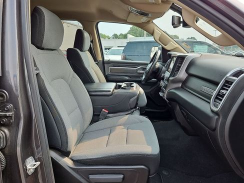 Used 2019 RAM 1500 Big Horn AWD/4WD image 32