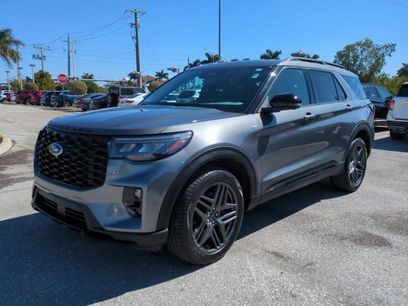 Used 2025 Ford Explorer ST-Line w/ ST-Line Street Pack