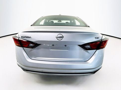 Certified 2023 Nissan Altima 2.5 SV image 6