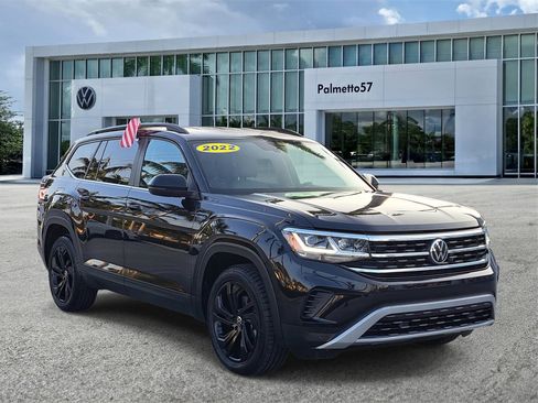 Certified 2022 Volkswagen Atlas SE image 3