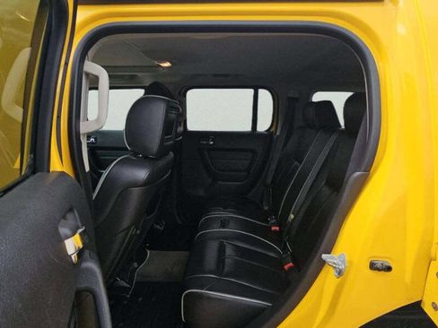 Used 2006 HUMMER H3 Base 4dr SUV 4WD image 7