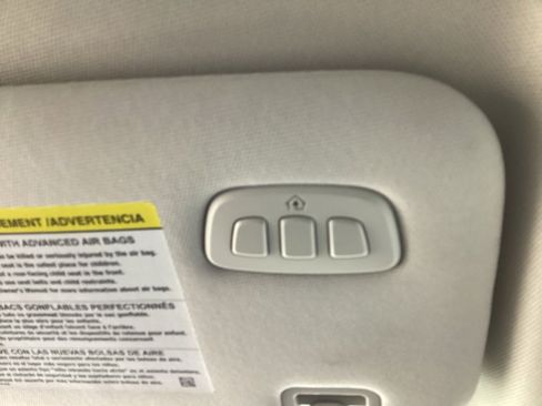 Used 2025 Ford Explorer Active w/ Active Comfort Package image 25