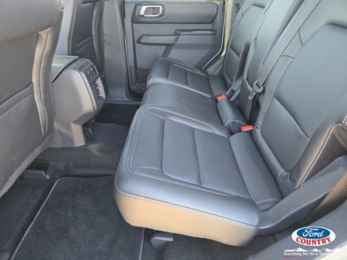 New 2025 Ford Bronco Outer Banks w/ Sasquatch Package image 7