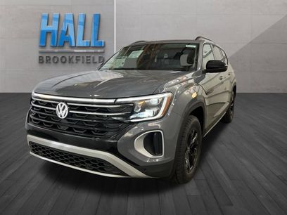 New 2026 Volkswagen Atlas Peak Edition