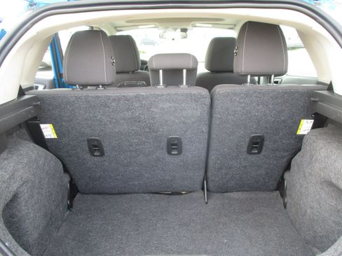 Used 2014 Ford Fiesta SE w/ Equipment Group 201A FWD image 25