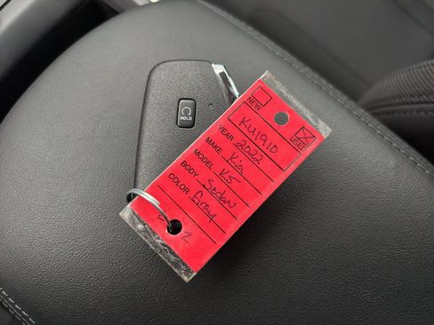 Used 2022 Kia K5 LXS image 40