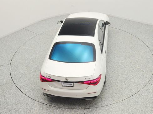Used 2025 Mercedes-Benz S 580 4MATIC Sedan image 27