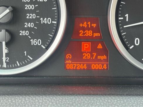 Used 2008 BMW 650i Convertible image 13