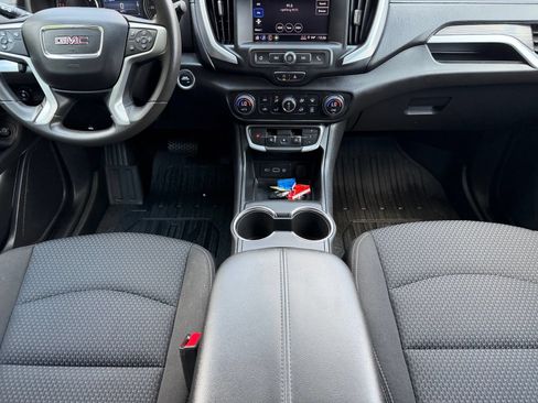 Used 2023 GMC Terrain SLE w/ Driver Convenience Package AWD/4WD image 25