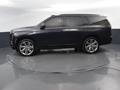 Used 2025 Cadillac Escalade Sport Platinum AWD/4WD image 2
