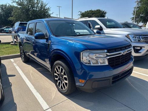 Used 2023 Ford Maverick Lariat FWD image 2