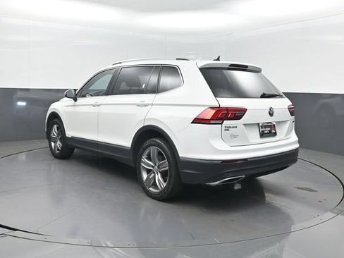 Used 2021 Volkswagen Tiguan SEL AWD/4WD image 31