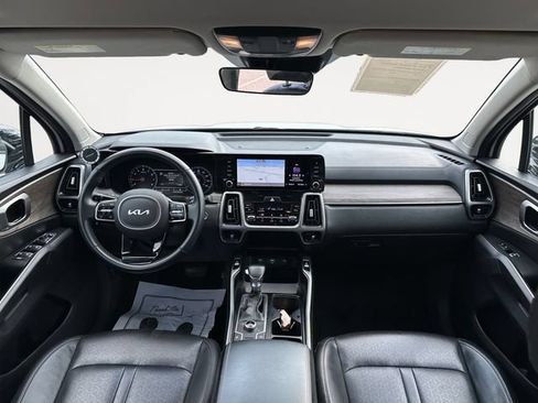 Used 2022 Kia Sorento S AWD/4WD image 10