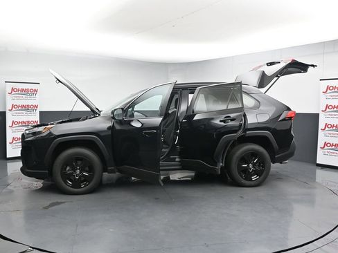 Used 2023 Toyota RAV4 XLE FWD image 45