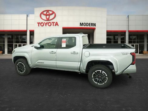 New 2025 Toyota Tacoma TRD Sport image 11