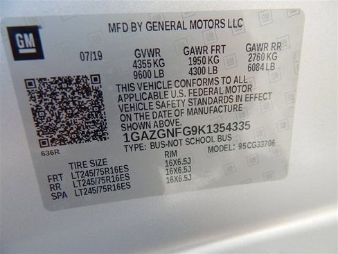 Used 2019 Chevrolet Express 3500 LS image 18