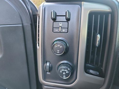 Used 2018 GMC Sierra 2500 Denali w/ Duramax Plus Package image 21