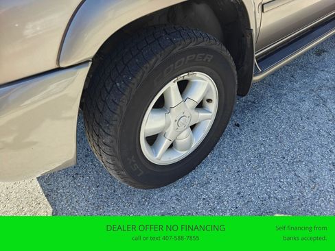 Used 2001 Nissan Pathfinder LE RWD image 24