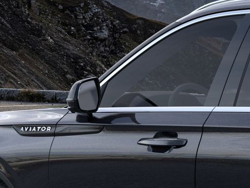 New 2026 Lincoln Aviator AWD image 20