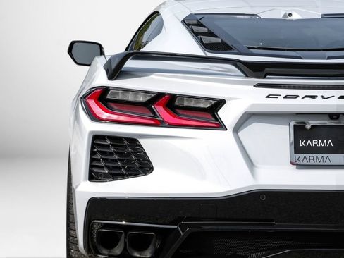 Used 2023 Chevrolet Corvette Stingray Preferred Cpe w/ Z51 Performance Package RWD image 38