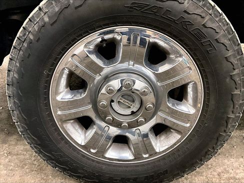 Used 2016 Ford F250 Lariat w/ Lariat Ultimate Package image 8