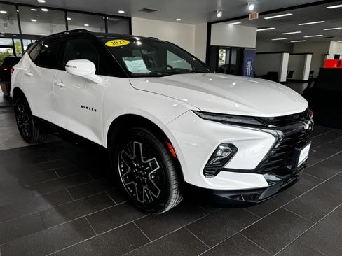 Used 2023 Chevrolet Blazer RS w/ Driver Confidence II Package AWD/4WD image 1
