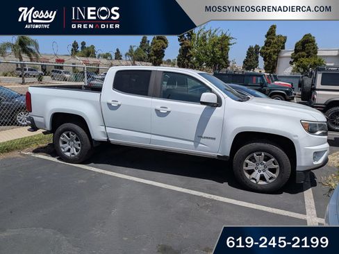 Used 2018 Chevrolet Colorado LT w/ LT Convenience Package RWD image 3