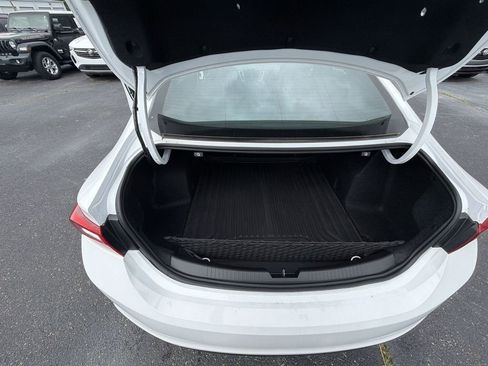 Used 2022 Chevrolet Malibu LS FWD image 22
