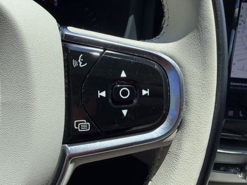 Certified 2024 Volvo XC60 B5 Core AWD/4WD image 28