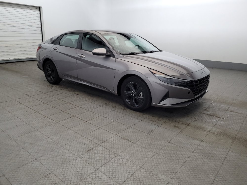 Used 2023 Hyundai Elantra SEL FWD image 11