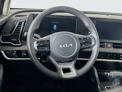 Used 2025 Kia Sportage LX FWD image 18