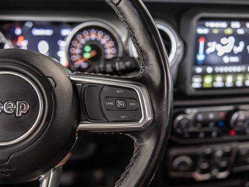 Used 2022 Jeep Wrangler Unlimited Sahara w/ Cold Weather Group image 24