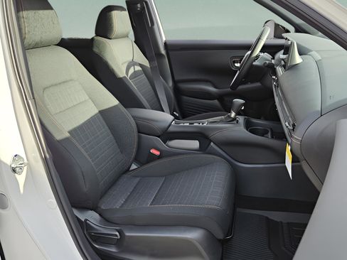 New 2026 Honda HR-V Sport image 16
