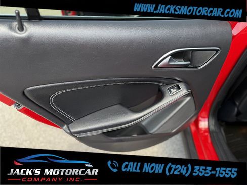 Used 2019 Mercedes-Benz GLA 250 4MATIC image 23