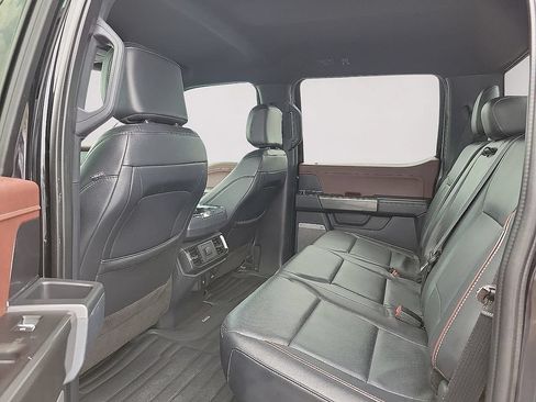 Used 2022 Ford F150 Lariat AWD/4WD image 9