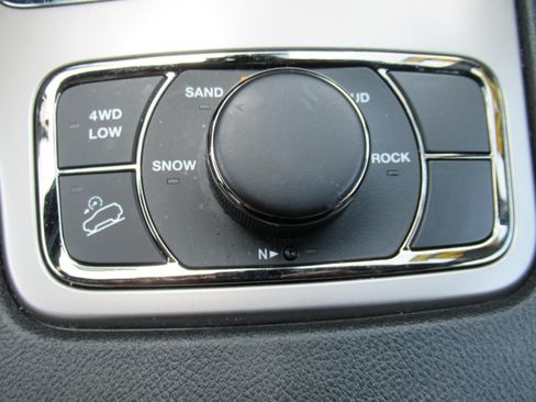 Used 2021 Jeep Grand Cherokee Limited w/ Quick Order Package 28K 80th AWD/4WD image 28