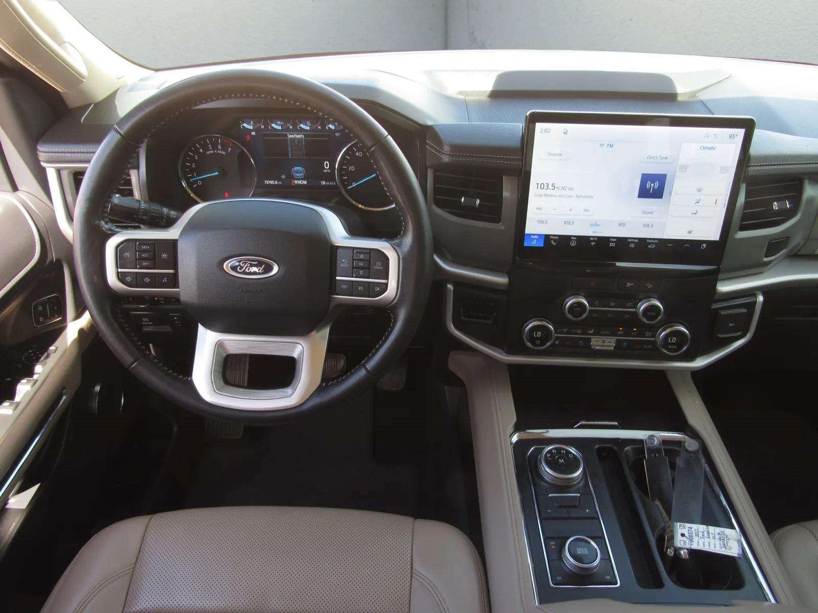 Used 2022 Ford Expedition XLT AWD/4WD image 18